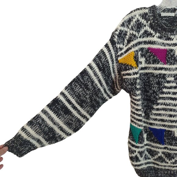 Permit Vintage Mens Sweater Sz M Geometric Black White Acrylic Triangle Pattern - Picture 5 of 16